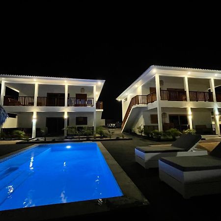 N-Joy Residence Curacao - Nieuwe Appartementen Met Zwembad Jan Thiel ภายนอก รูปภาพ
